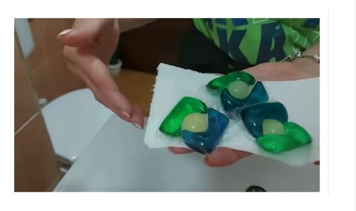 Ne kupujem skupe WC kuglice i gelove cijele godine: Imam savršen trik uz koji WC blista i miriše i do 70 dana! - featured image Ne kupujem skupe WC kuglice i gelove cijele godine: Imam savršen trik uz koji WC blista i miriše i do 70 dana! - featured image