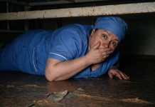 Noć kada je istina ispuzala ispod kreveta: hrabrost jedne sanitarke razotkrila tihi teror u sobi broj 7 Noć kada je istina ispuzala ispod kreveta: hrabrost jedne sanitarke razotkrila tihi teror u sobi broj 7 - featured image